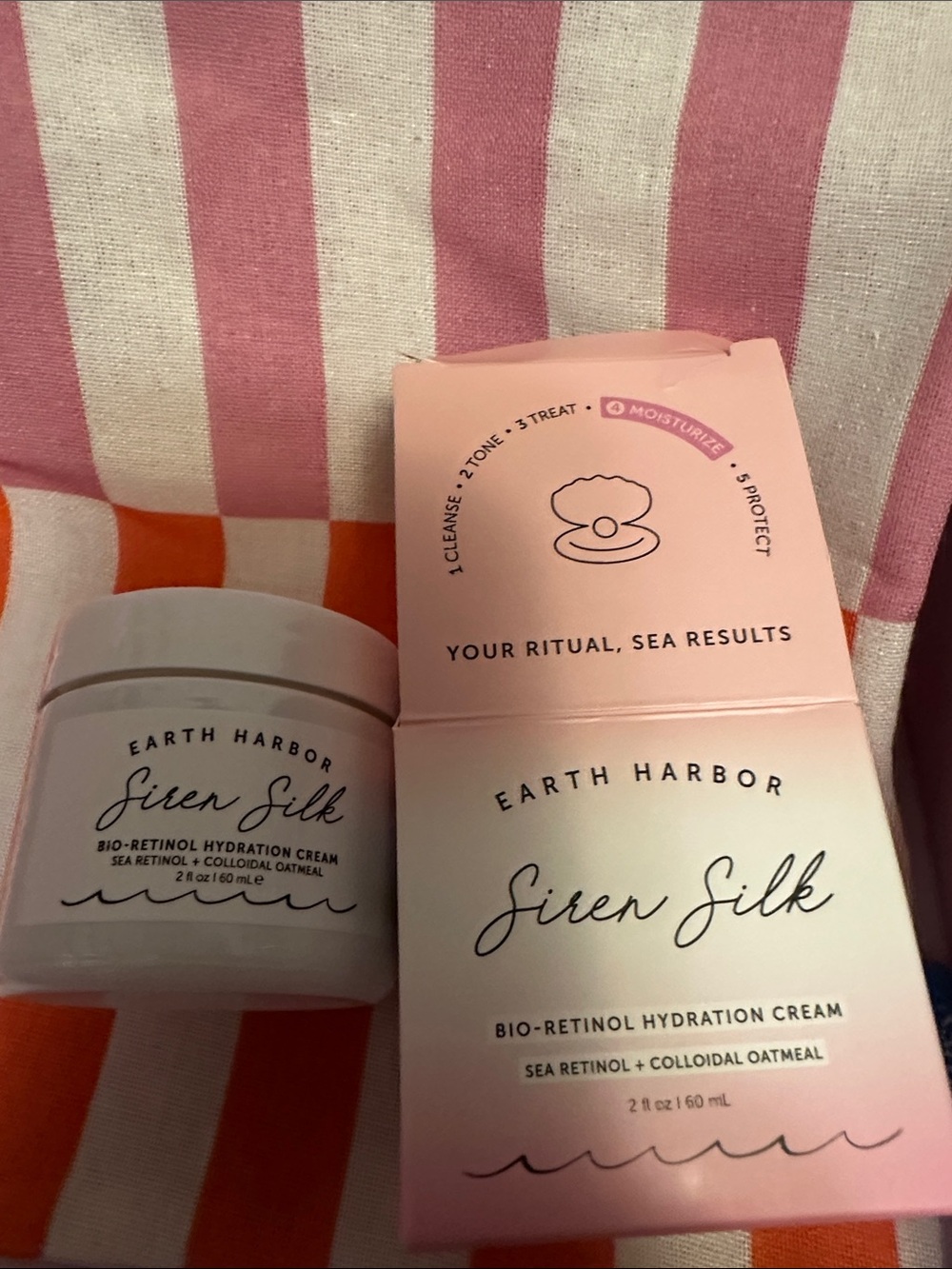New Earth Harbor siren silk bio retinol hydration creame